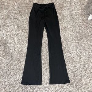 Shein Twist Front Flare leggings size 2
